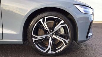 Volvo S60 2.0 B5P Ultimate Dark 4dr AWD Auto