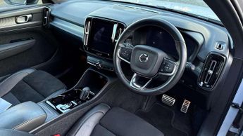 Volvo XC40 1.5 T3 [163] R DESIGN Pro 5dr Geartronic