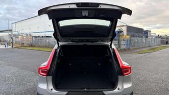 Volvo XC40 2.0 B3P Core 5dr Auto