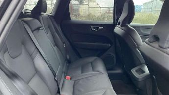 Volvo XC60 2.0 B5P Core 5dr AWD Geartronic