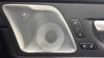 Volvo XC60 2.0 T8 [455] PHEV Ultra Dark 5dr AWD Geartronic