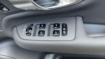 Volvo XC90 2.0 T8 PHEV Plus Dark 5dr AWD Geartronic