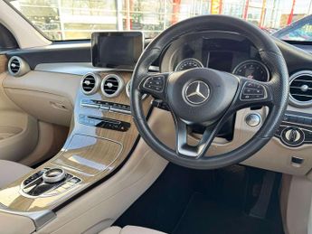 Mercedes-Benz GLC GLC 250 4Matic Sport Premium 5dr 9G-Tronic