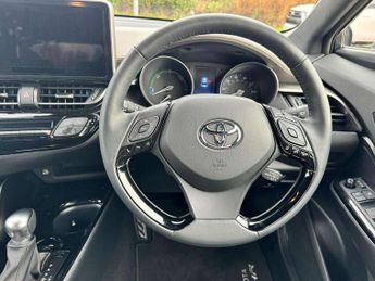 Toyota C-HR 2.0 Hybrid Excel 5dr CVT