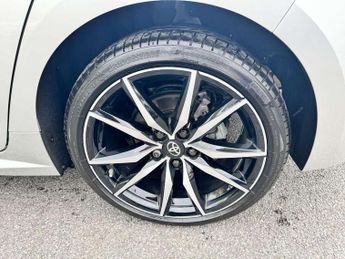 Toyota Corolla 2.0 Hybrid GR Sport 5dr CVT