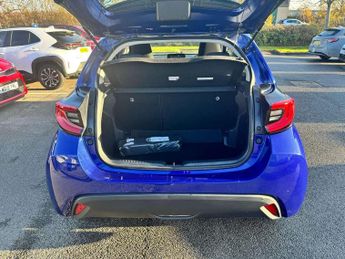 Toyota Yaris 1.5 Hybrid Design 5dr CVT