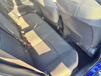 Toyota Yaris 1.5 Hybrid Design 5dr CVT