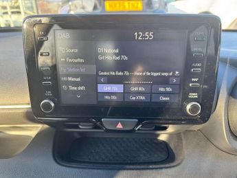 Toyota Yaris 1.5 Hybrid Design 5dr CVT