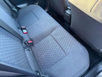 Toyota Yaris 1.5 Hybrid Icon 5dr CVT