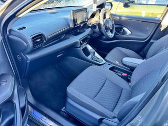 Toyota Yaris 1.5 Hybrid Icon 5dr CVT
