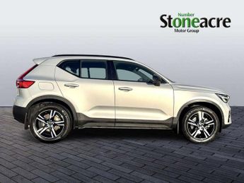 Volvo XC40 2.0 B3P Plus Dark 5dr Auto