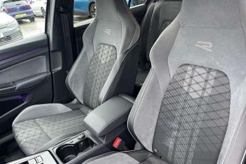 Volkswagen Golf 1.5 eTSI 150 R-Line 5dr DSG