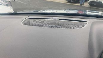 Volvo XC40 Recharge 1.5 T5 Recharge PHEV Ultimate Dark 5dr Auto