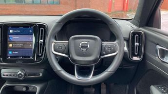 Volvo XC40 2.0 B3P Core 5dr Auto