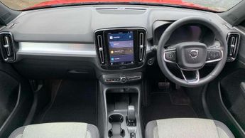 Volvo XC40 2.0 B3P Core 5dr Auto