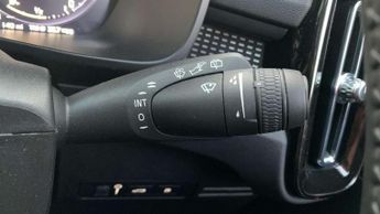 Volvo XC40 Recharge 1.5 T4 Recharge PHEV R DESIGN 5dr Auto