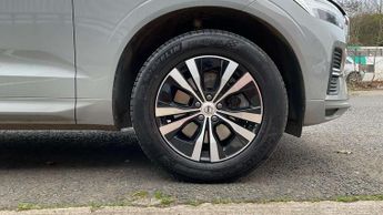 Volvo XC60 2.0 B5P Core 5dr AWD Geartronic