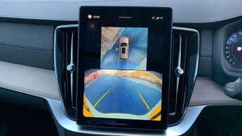 Volvo XC90 2.0 B5P Plus Dark 5dr AWD Geartronic