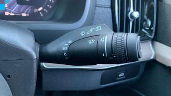 Volvo XC90 2.0 B5P Plus Dark 5dr AWD Geartronic