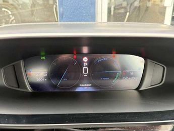 Peugeot 308 1.2 Hybrid 136 Allure 5dr e-DSC6