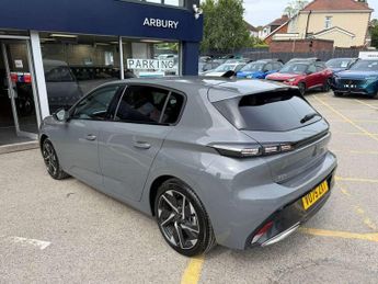 Peugeot 308 1.2 Hybrid 136 Allure 5dr e-DSC6
