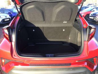 Toyota C-HR 1.8 Hybrid Design 5dr CVT