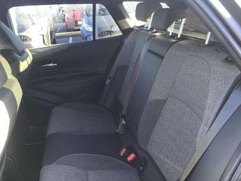 Toyota Corolla Touring Sport 1.8 Hybrid Design 5dr CVT