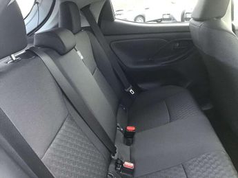 Toyota Yaris 1.5 Hybrid Design 5dr CVT