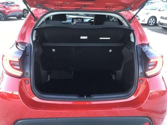 Toyota Yaris 1.5 Hybrid Design 5dr CVT