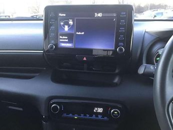 Toyota Yaris 1.5 Hybrid Design 5dr CVT