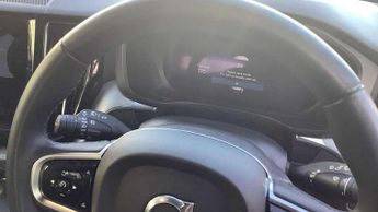 Volvo XC60 2.0 B4D Plus Dark 5dr AWD Geartronic