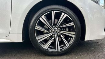 Toyota Corolla Touring Sport 2.0 VVT-i Hybrid Design 5dr CVT
