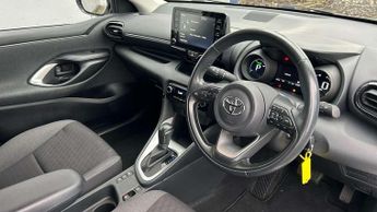 Toyota Yaris 1.5 Hybrid Design 5dr CVT