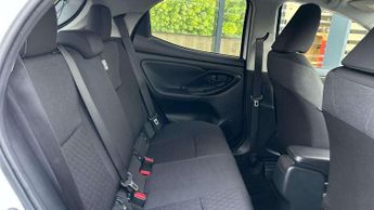 Toyota Yaris 1.5 Hybrid Design 5dr CVT