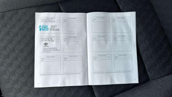 Toyota Yaris 1.5 Hybrid Design 5dr CVT