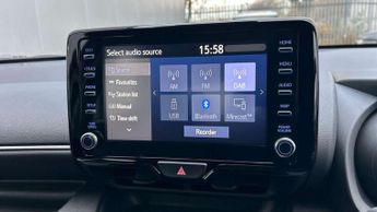 Toyota Yaris 1.5 Hybrid Design 5dr CVT