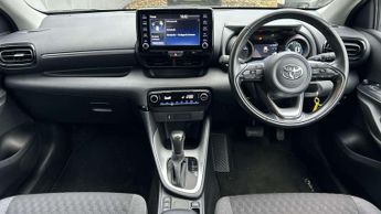 Toyota Yaris 1.5 Hybrid Design 5dr CVT