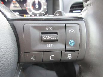 Nissan Qashqai 1.3 DiG-T MH 158 N-Connecta 5dr Xtronic