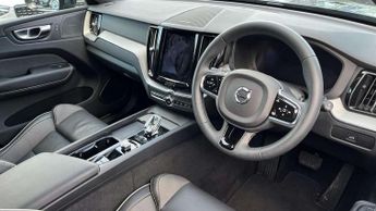 Volvo XC60 2.0 B5P Plus Dark 5dr AWD Geartronic