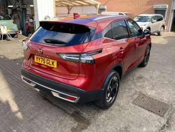 Nissan Qashqai 1.3 DiG-T MH 158 N-Connecta 5dr Xtronic
