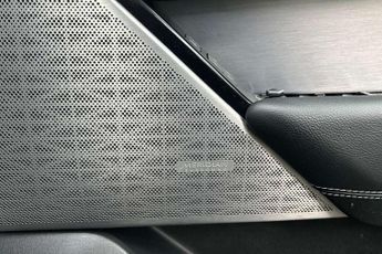 Land Rover Range Rover Velar 2.0 D240 R-Dynamic SE 5dr Auto