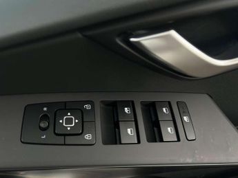 Kia Niro 1.6 GDi 127 Hybrid 2 Nav 5dr DCT