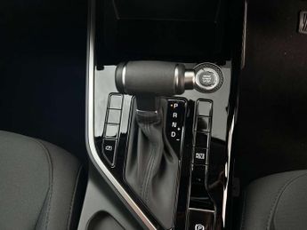 Kia Niro 1.6 GDi 127 Hybrid 2 Nav 5dr DCT
