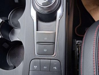 Ford Kuga 2.5 PHEV ST-Line X 5dr CVT