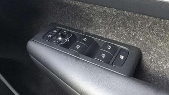 Volvo XC40 1.5 T3 [163] R DESIGN 5dr Geartronic