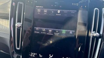 Volvo XC40 2.0 B4P Inscription 5dr Auto