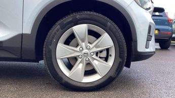 Volvo XC40 2.0 B3P Core 5dr Auto