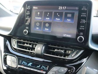 Toyota C-HR 1.8 Hybrid Design 5dr CVT