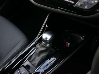 Toyota C-HR 1.8 Hybrid Design 5dr CVT