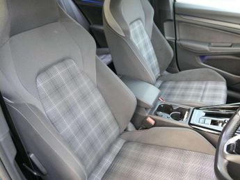 Volkswagen Golf 2.0 TDI 200 GTD 5dr DSG